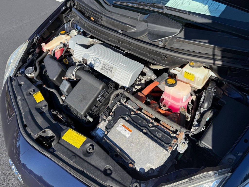 2012 Toyota Prius Image 30