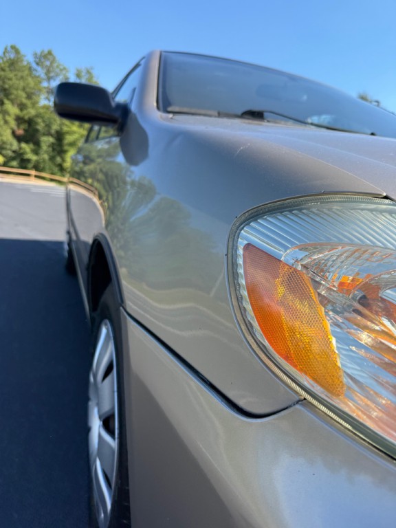 2004 Toyota Corolla Image 28