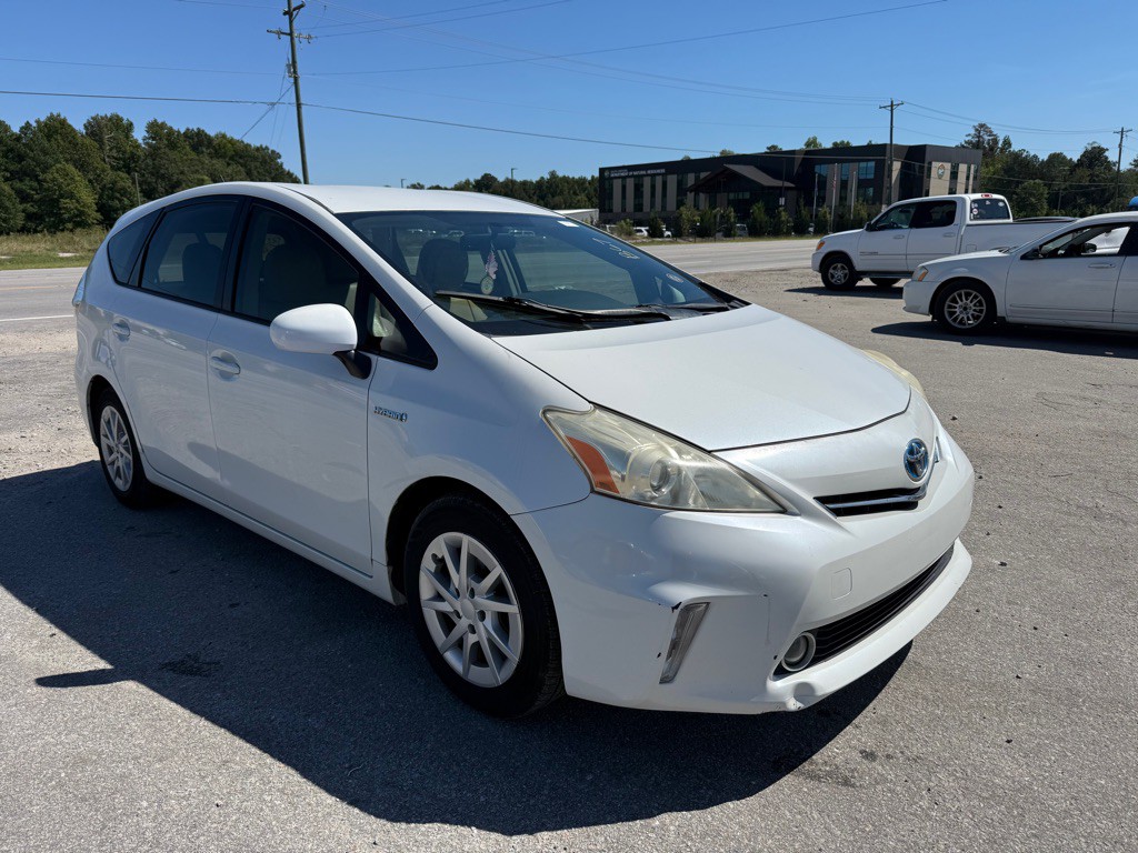 2012 Toyota Prius Image 2