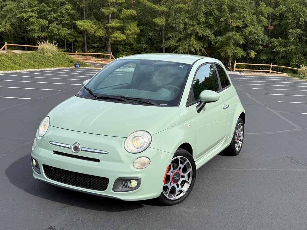 2012 FIAT 500 Image 1