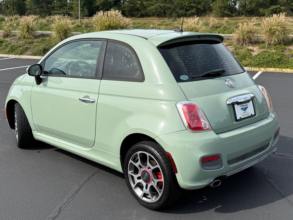 2012 FIAT 500 Image 9