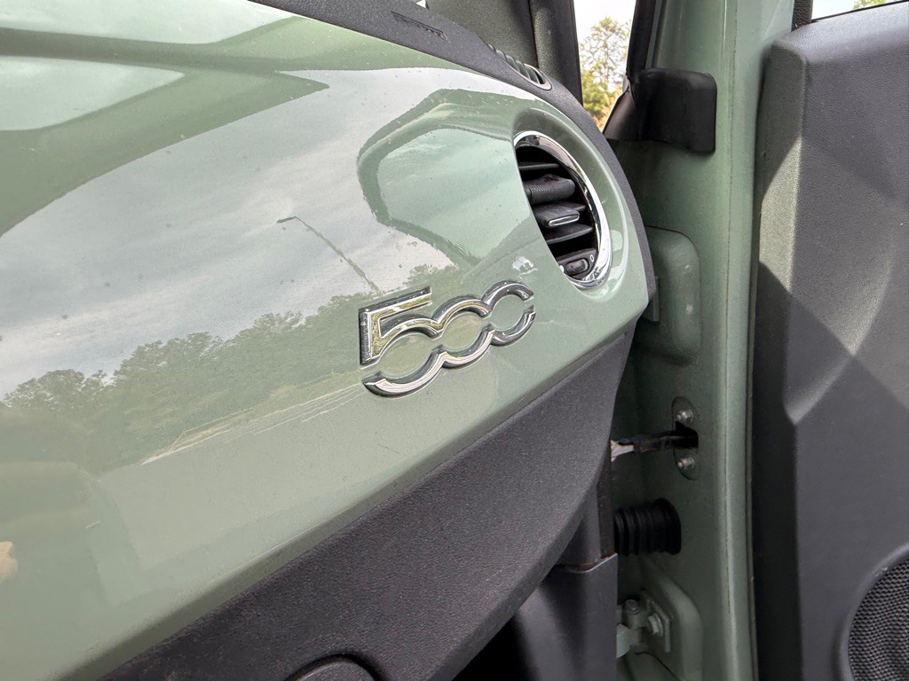 2012 FIAT 500 Image 16