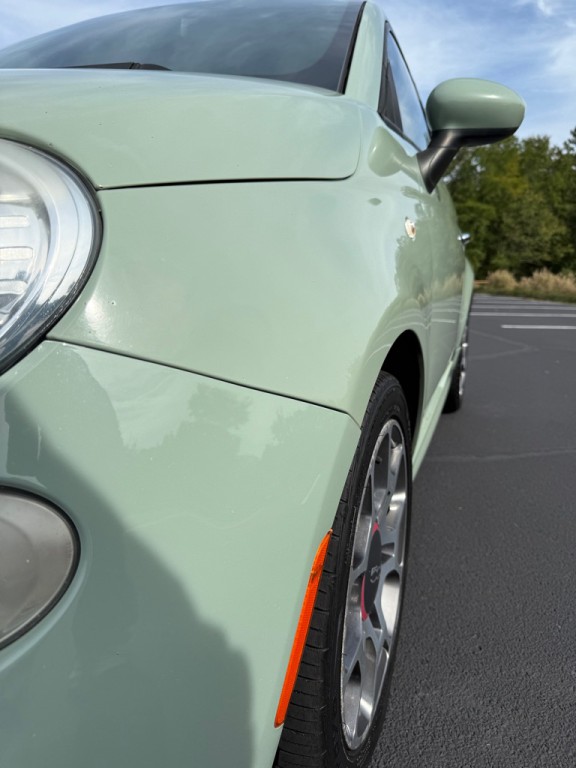 2012 FIAT 500 Image 24