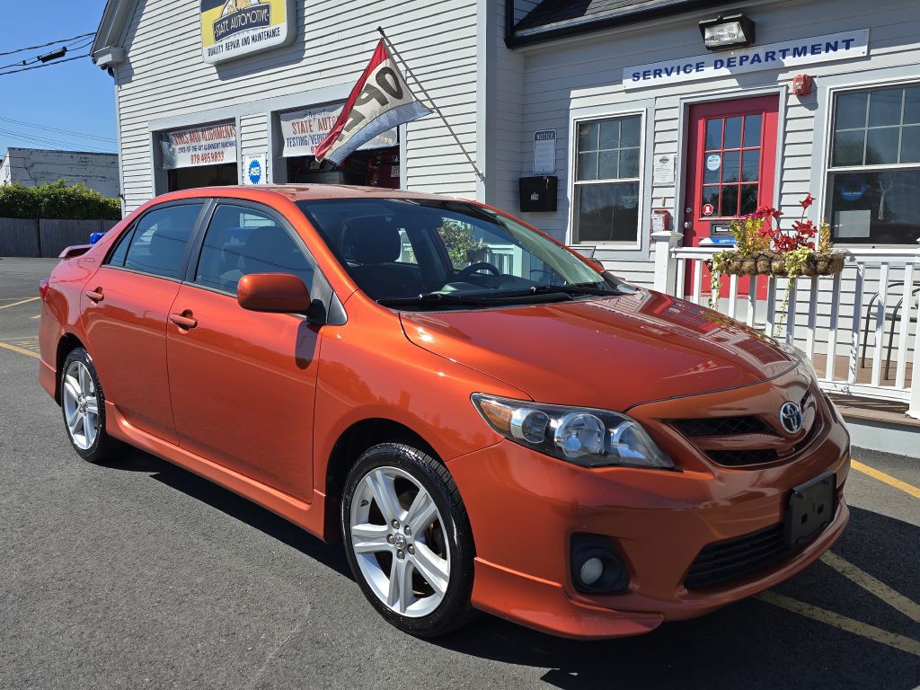 2013 Toyota Corolla Image 2