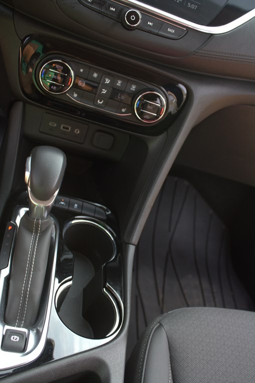 2023 Buick Enclave Image 18