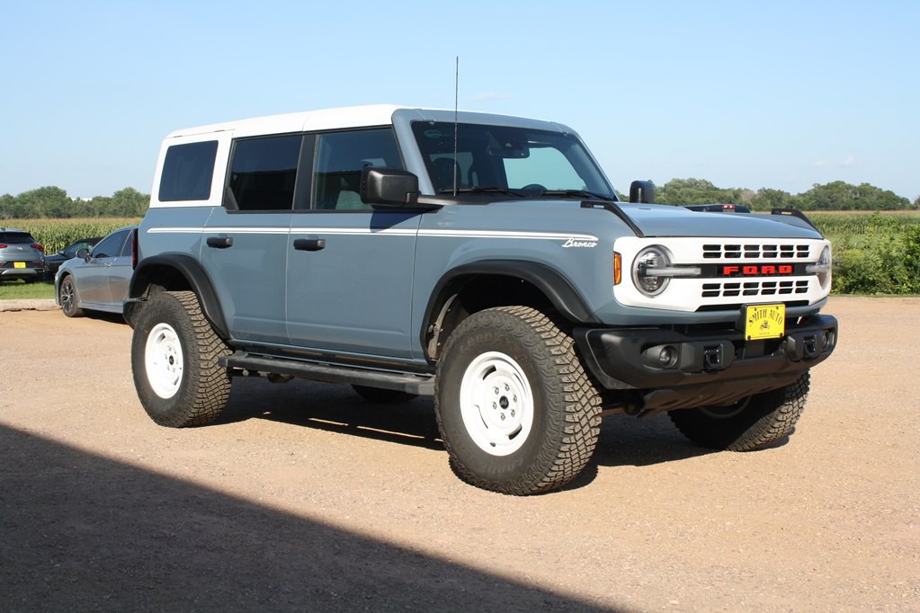 2023 Ford Bronco Image 8