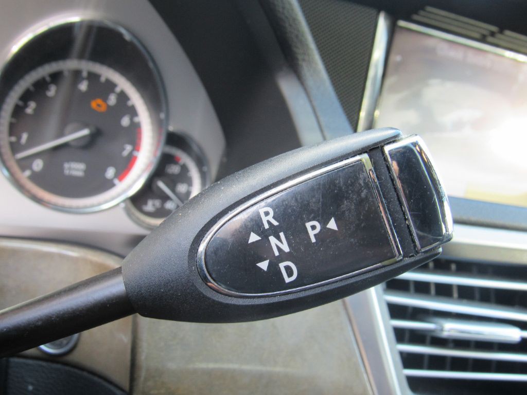 2011 Mercedes-Benz E-Class Image 21