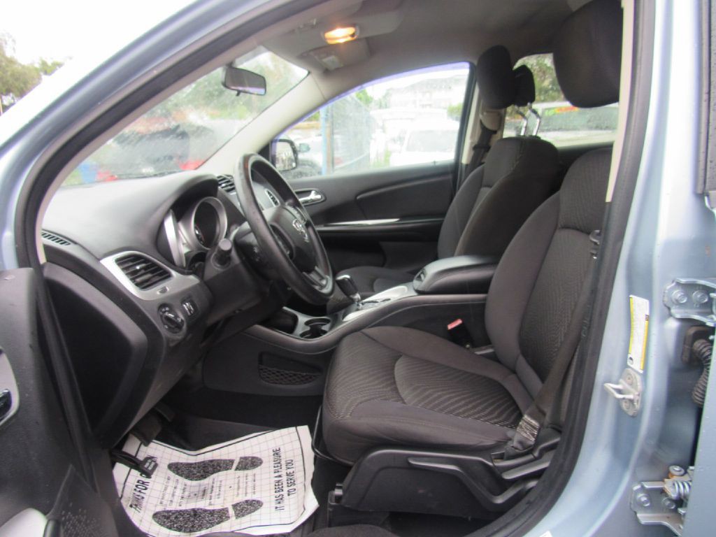 2013 Dodge Journey Image 9