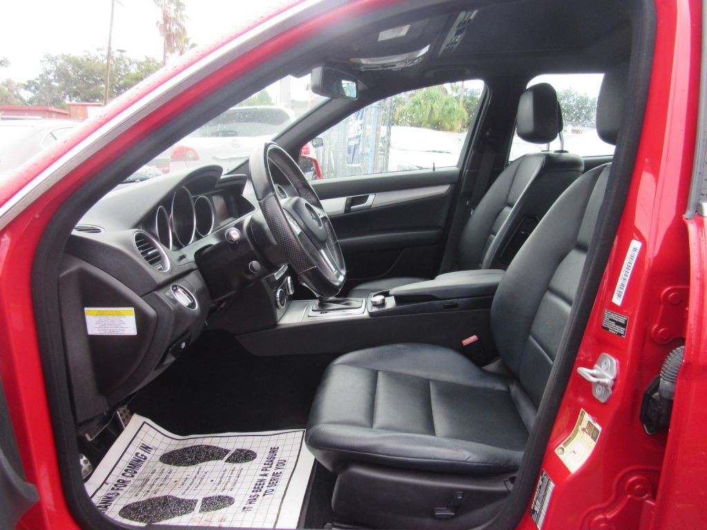 2013 Mercedes-Benz C-Class Image 11