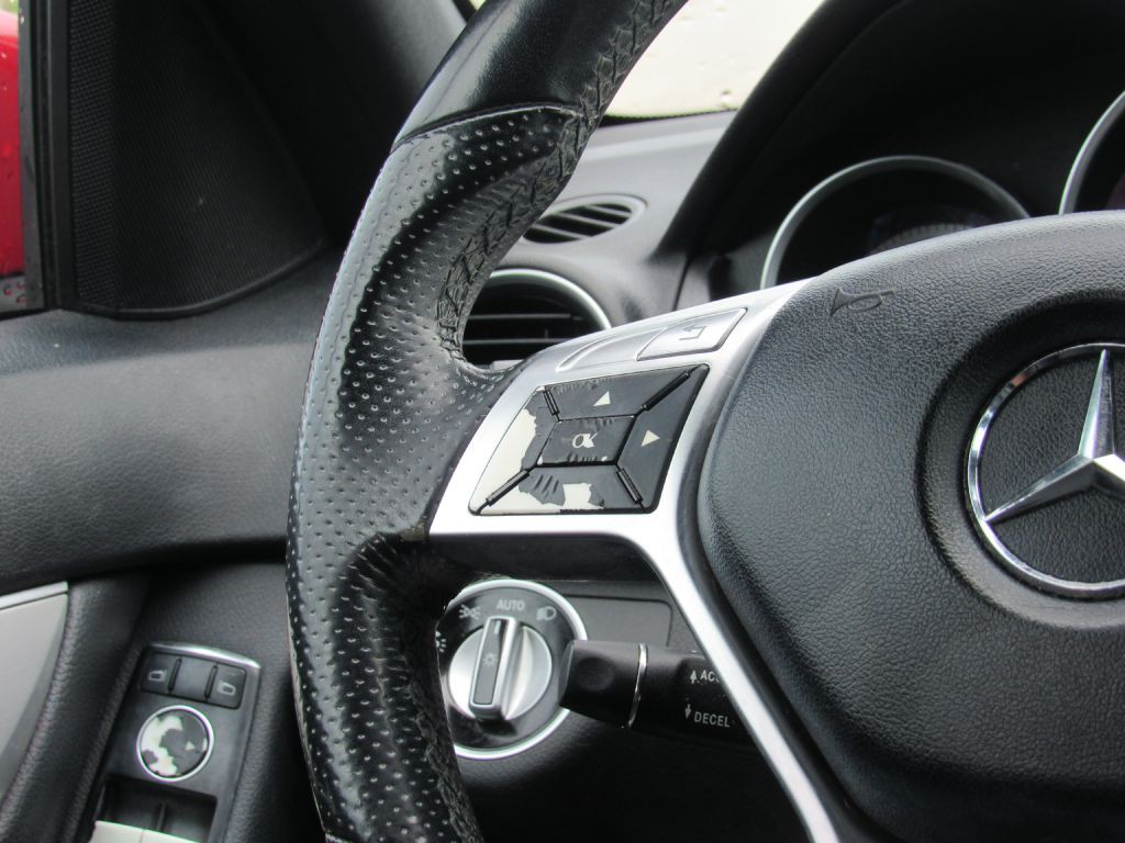 2013 Mercedes-Benz C-Class Image 14