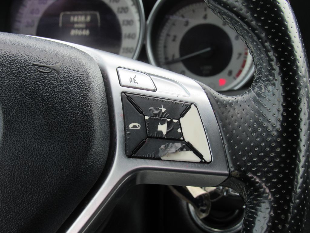 2013 Mercedes-Benz C-Class Image 15