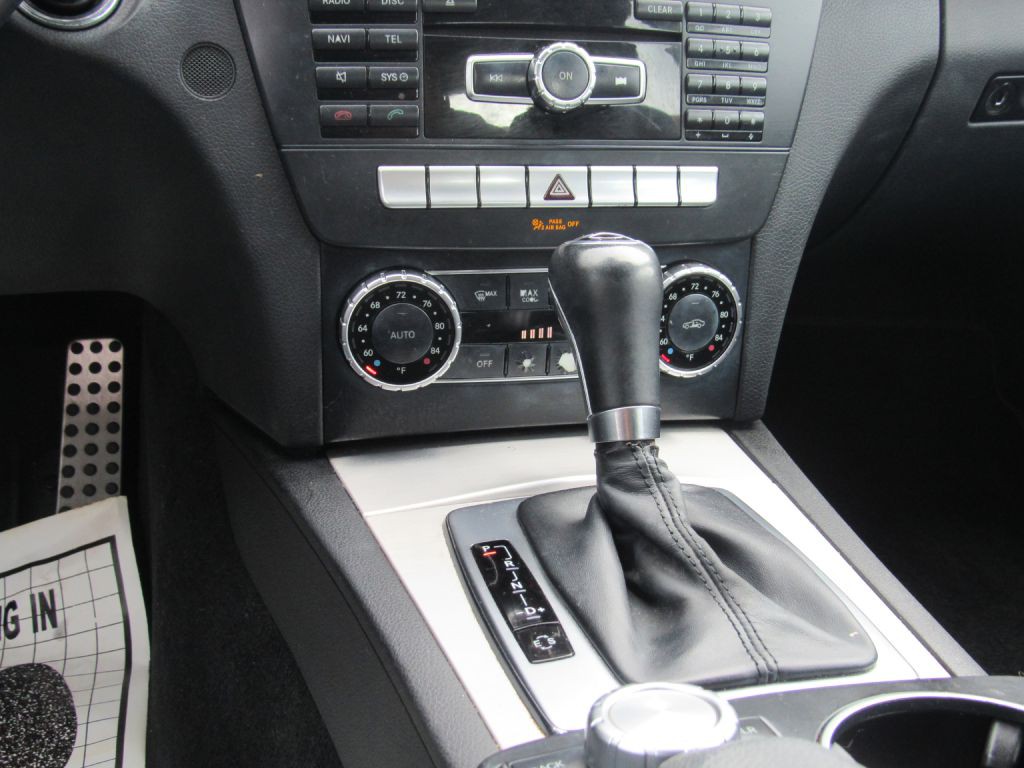 2013 Mercedes-Benz C-Class Image 18