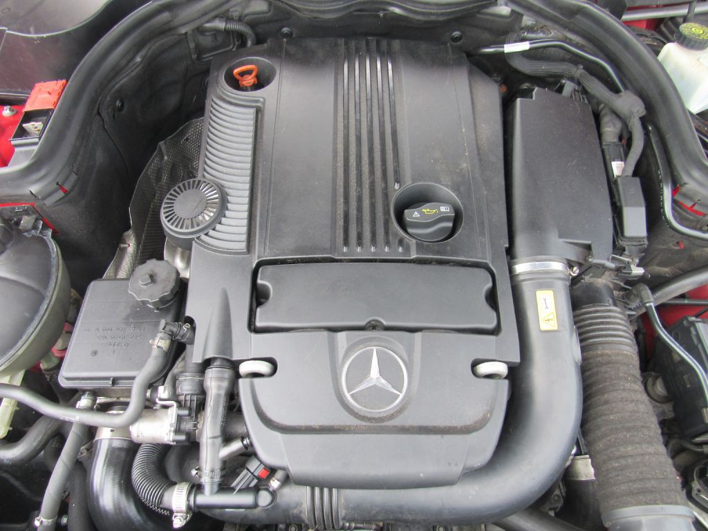 2013 Mercedes-Benz C-Class Image 21