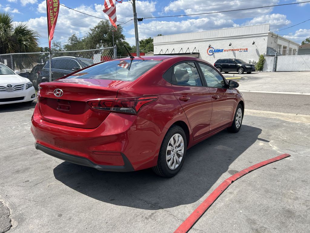 2018 Hyundai Accent Image 3