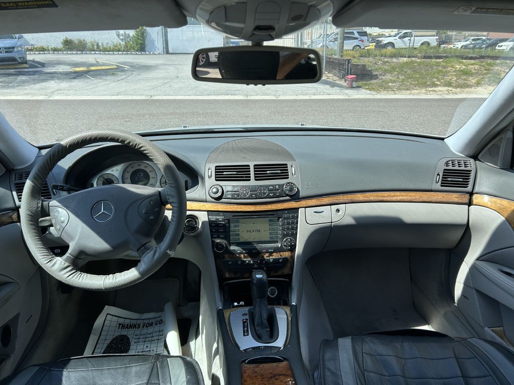 2006 Mercedes-Benz E-Class Image 11
