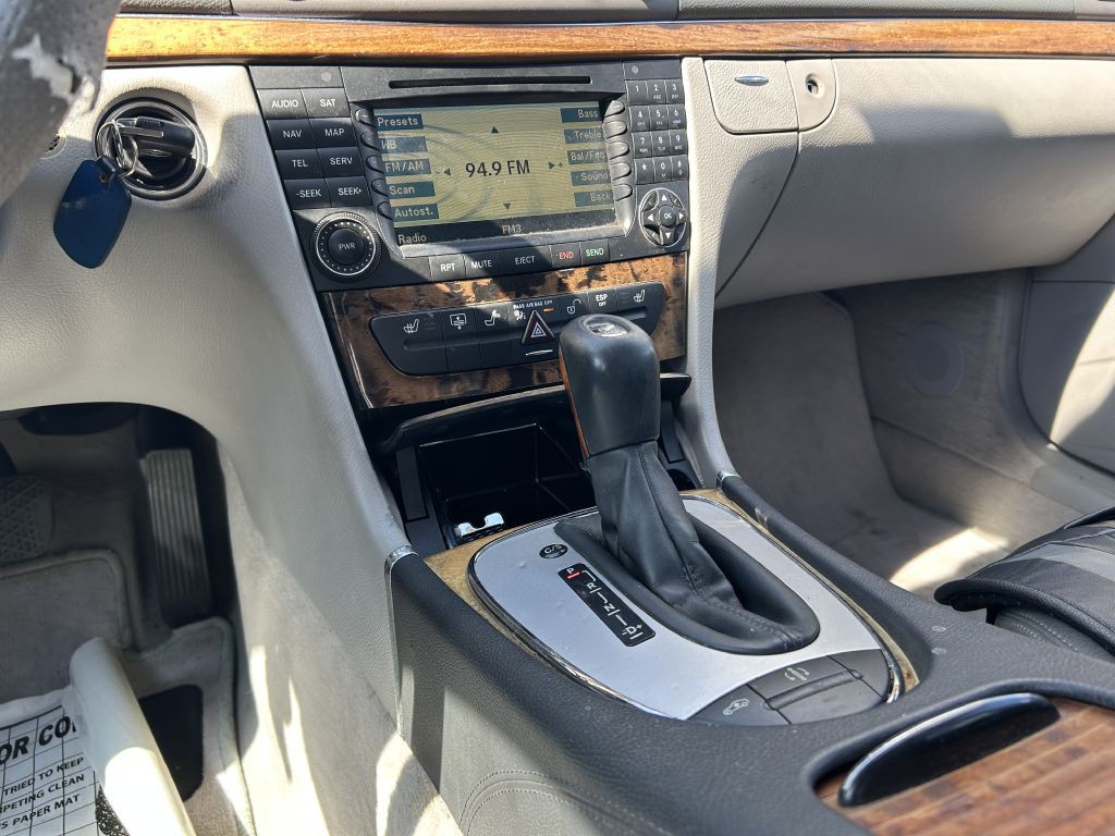 2006 Mercedes-Benz E-Class Image 16
