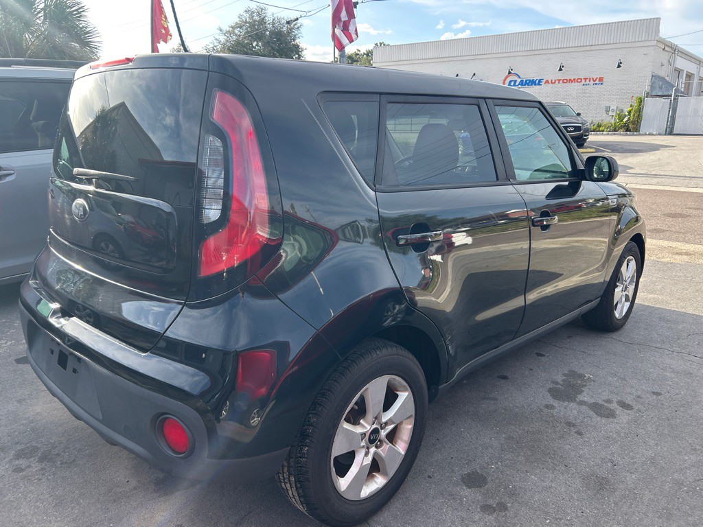 2017 Kia Soul Image 3