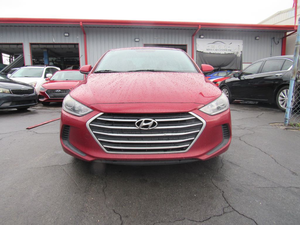 2017 Hyundai Elantra Image 2