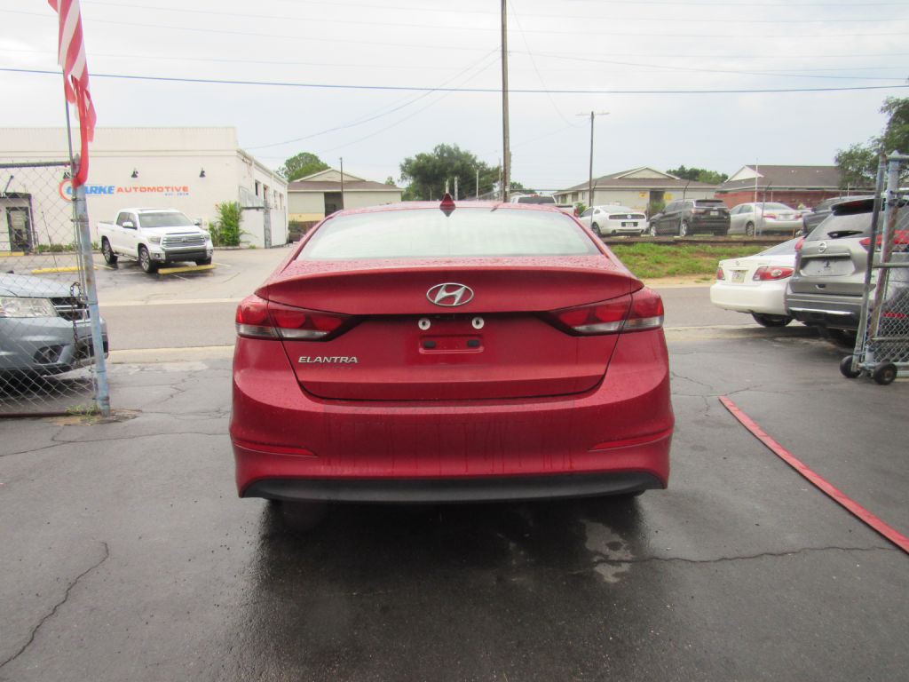 2017 Hyundai Elantra Image 7