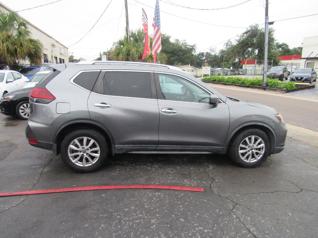 2018 Nissan Rogue Image 5