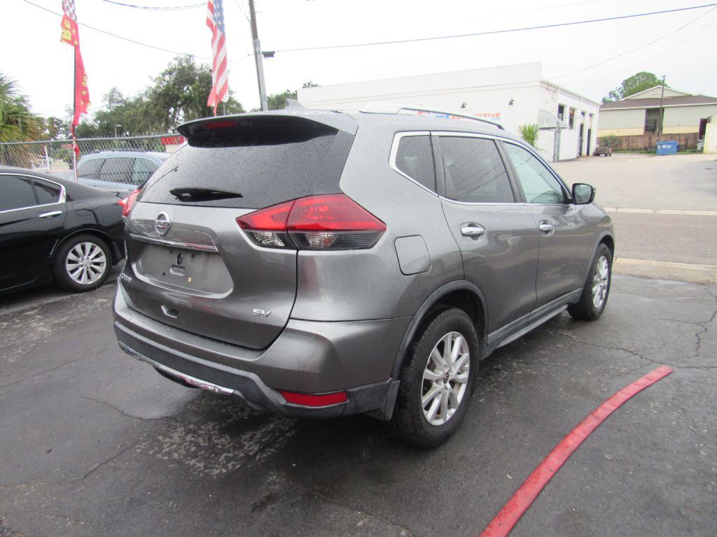 2018 Nissan Rogue Image 8