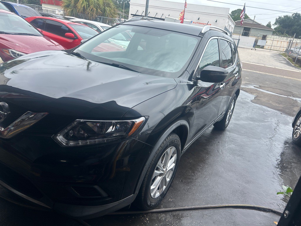 2016 Nissan Rogue Image 2