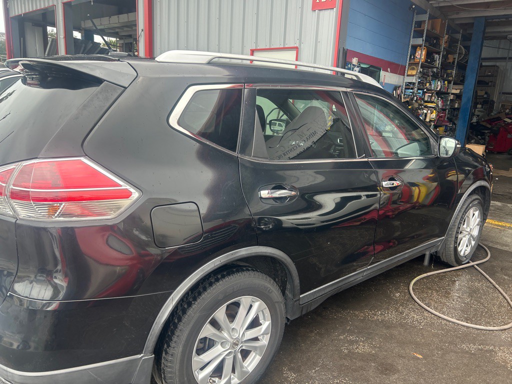 2016 Nissan Rogue Image 5
