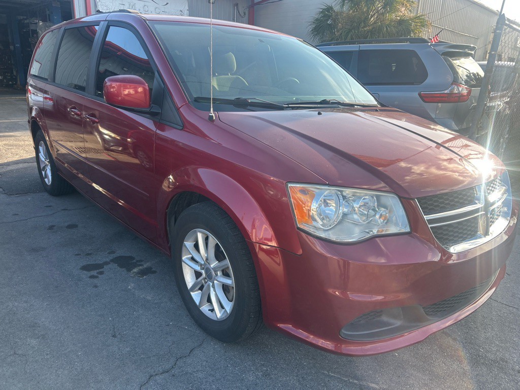 2015 Dodge Grand Caravan Image 2