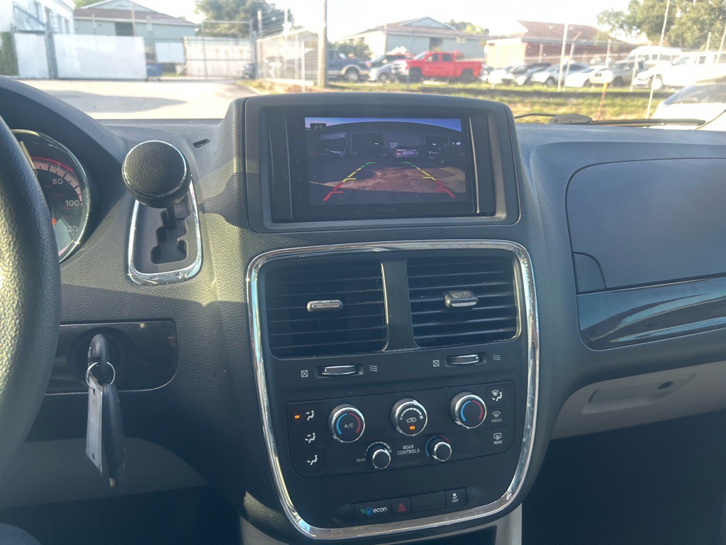2015 Dodge Grand Caravan Image 10