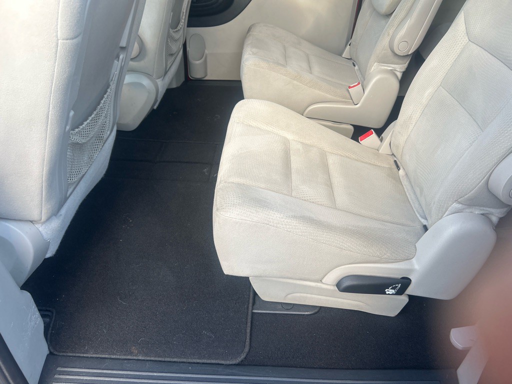 2015 Dodge Grand Caravan Image 12