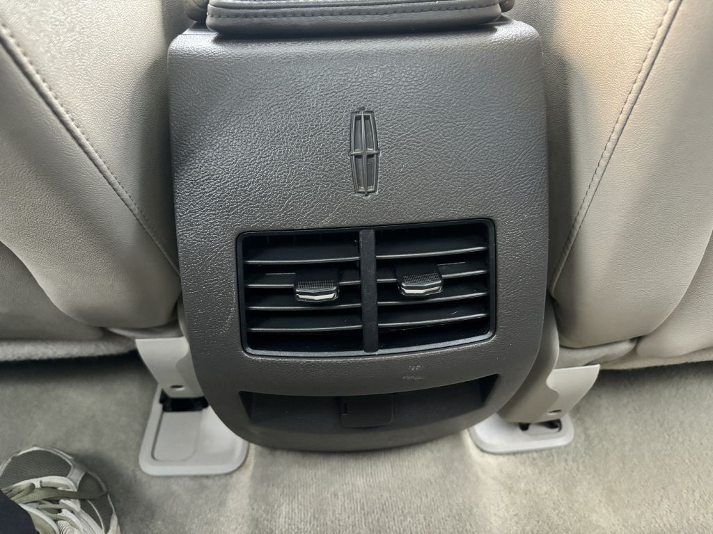 2012 Lincoln MKX Image 12