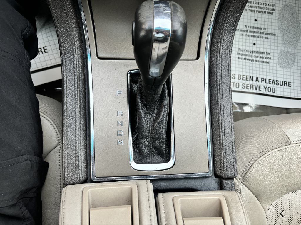 2012 Lincoln MKX Image 22