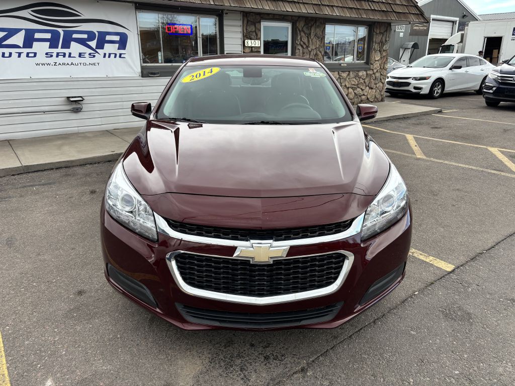 2014 Chevrolet Malibu Image 2