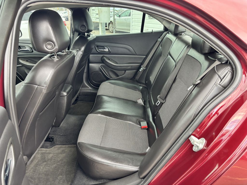 2014 Chevrolet Malibu Image 16