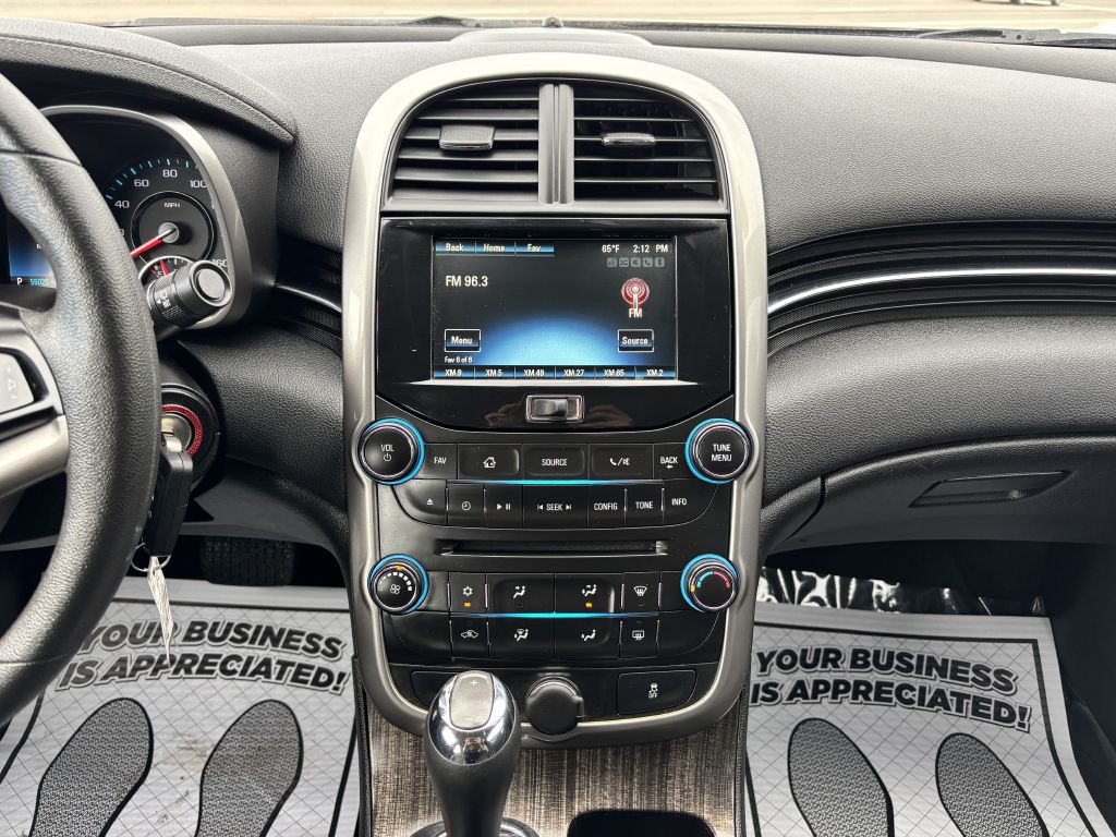 2014 Chevrolet Malibu Image 18