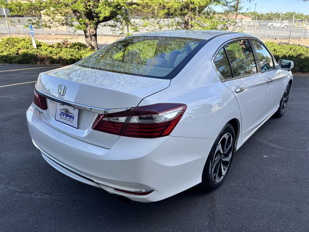 2017 Honda Accord Image 7