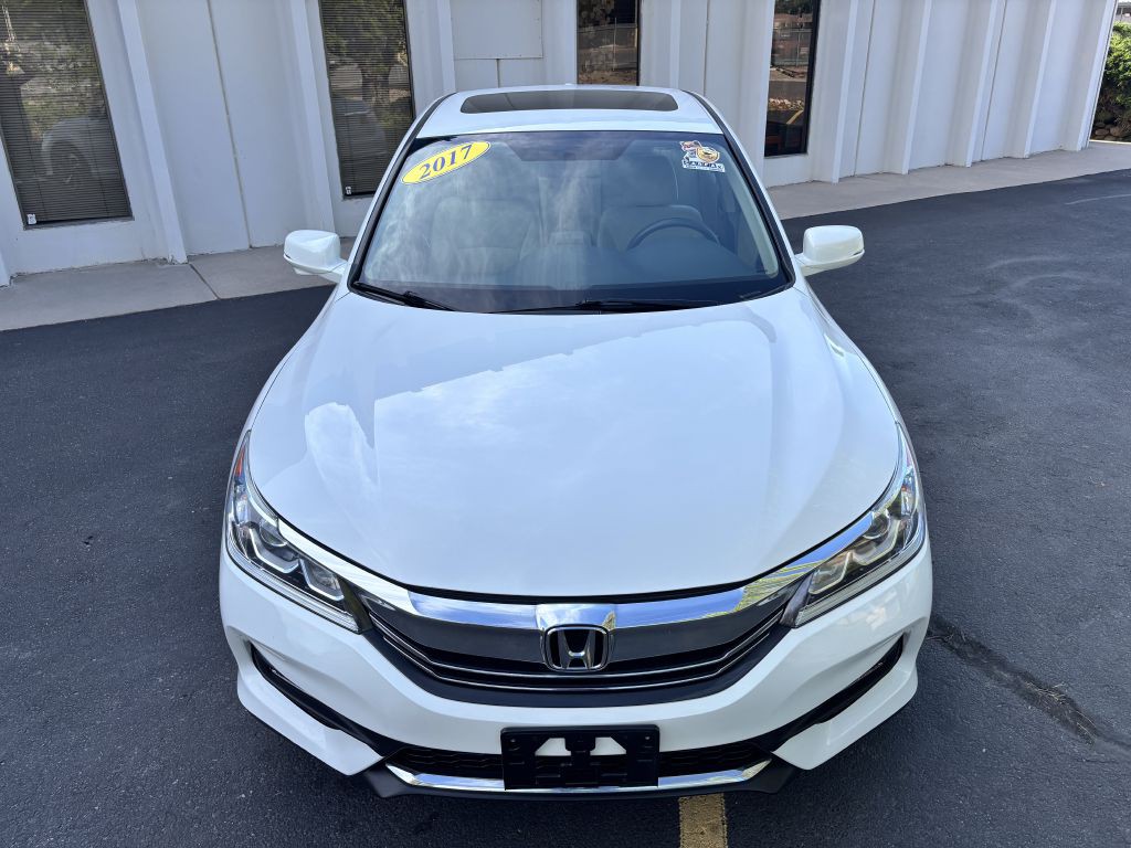 2017 Honda Accord Image 10