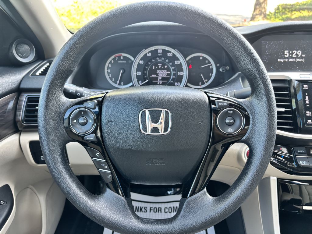 2017 Honda Accord Image 22