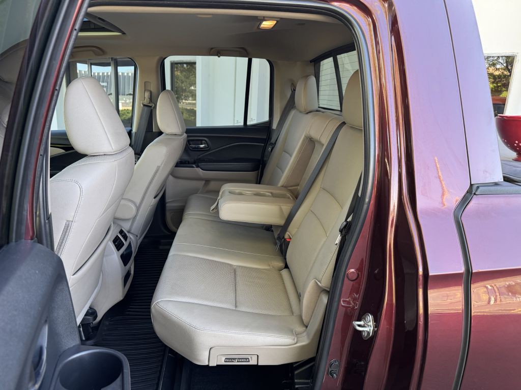 2020 Honda Ridgeline Image 17