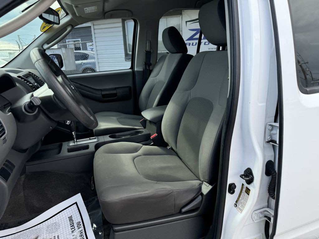 2012 Nissan Xterra Image 12