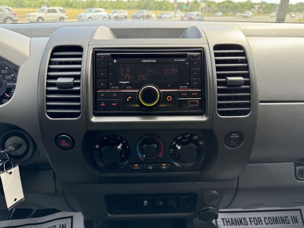 2012 Nissan Xterra Image 18