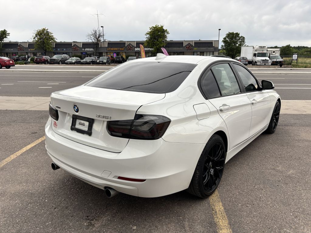 2014 BMW 3 Series Image 7