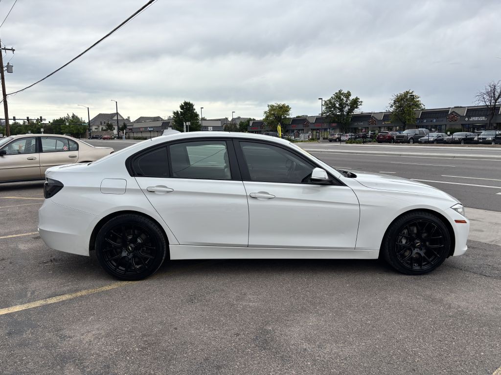 2014 BMW 3 Series Image 8