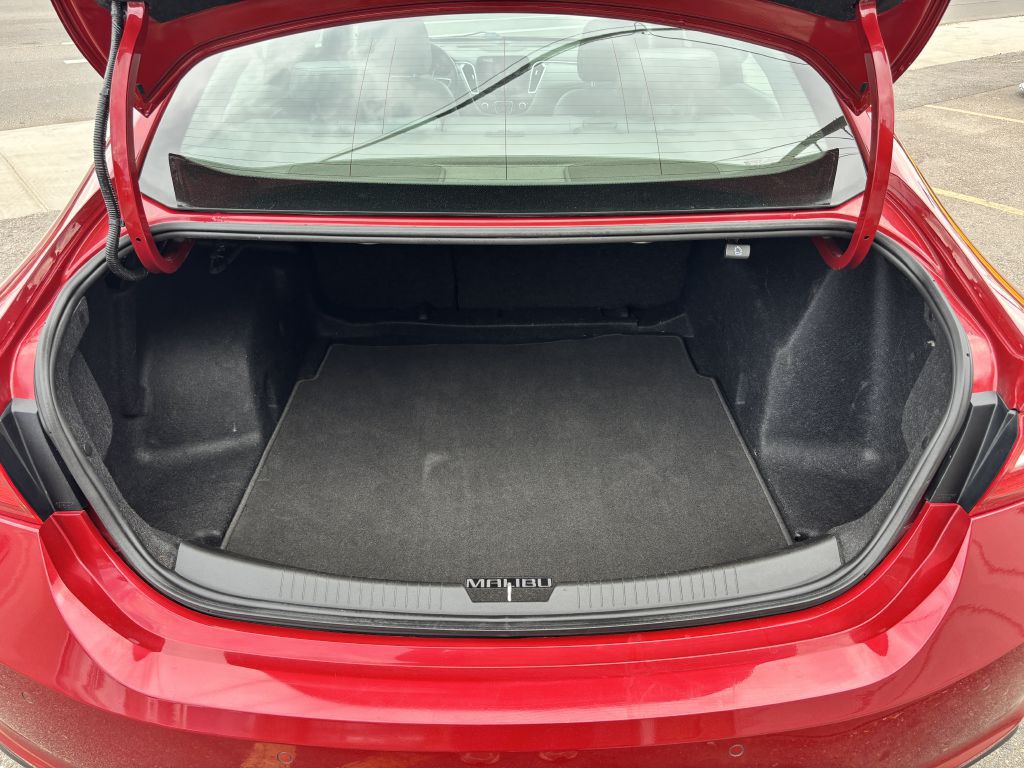 2016 Chevrolet Malibu Image 29
