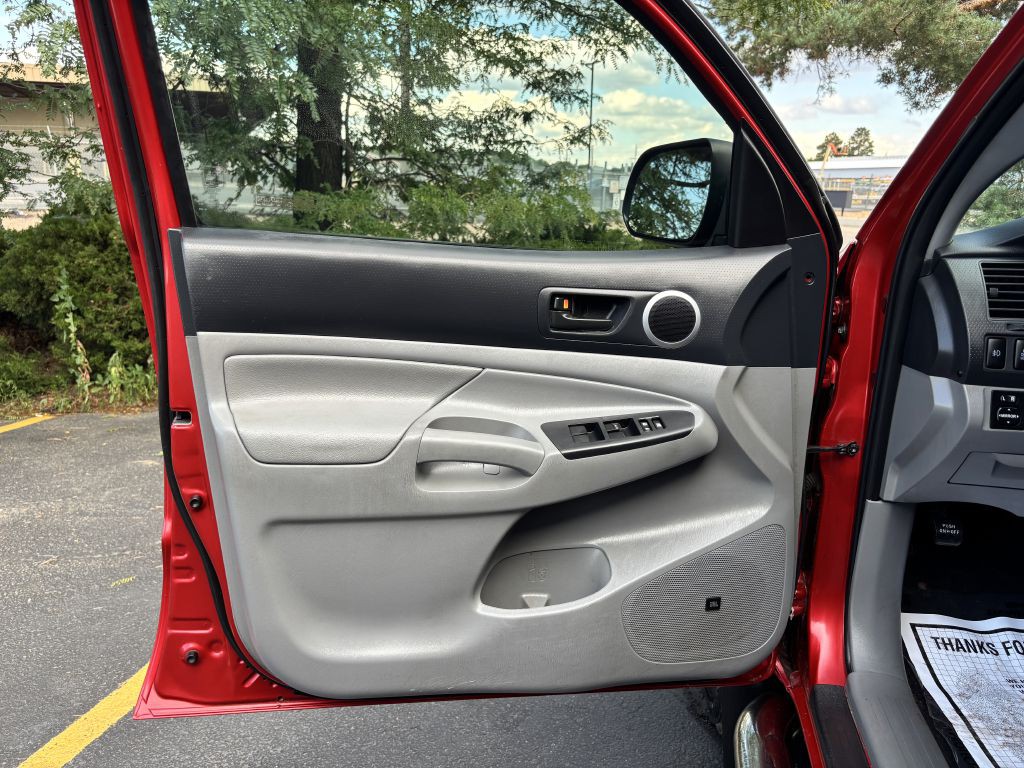2012 Toyota Tacoma Image 13
