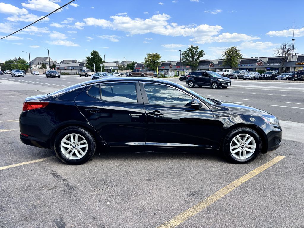 2011 Kia Optima Image 8