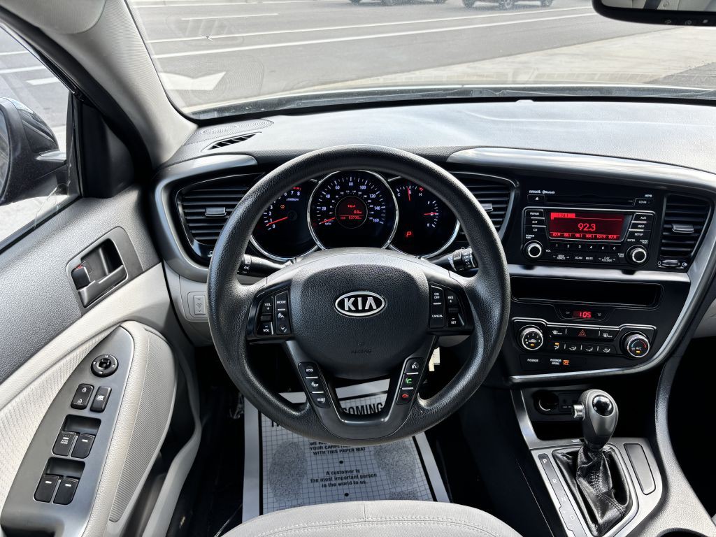 2011 Kia Optima Image 19