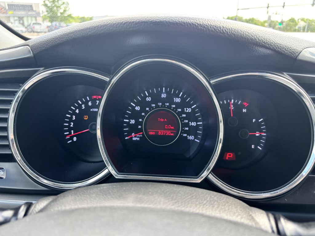 2011 Kia Optima Image 21