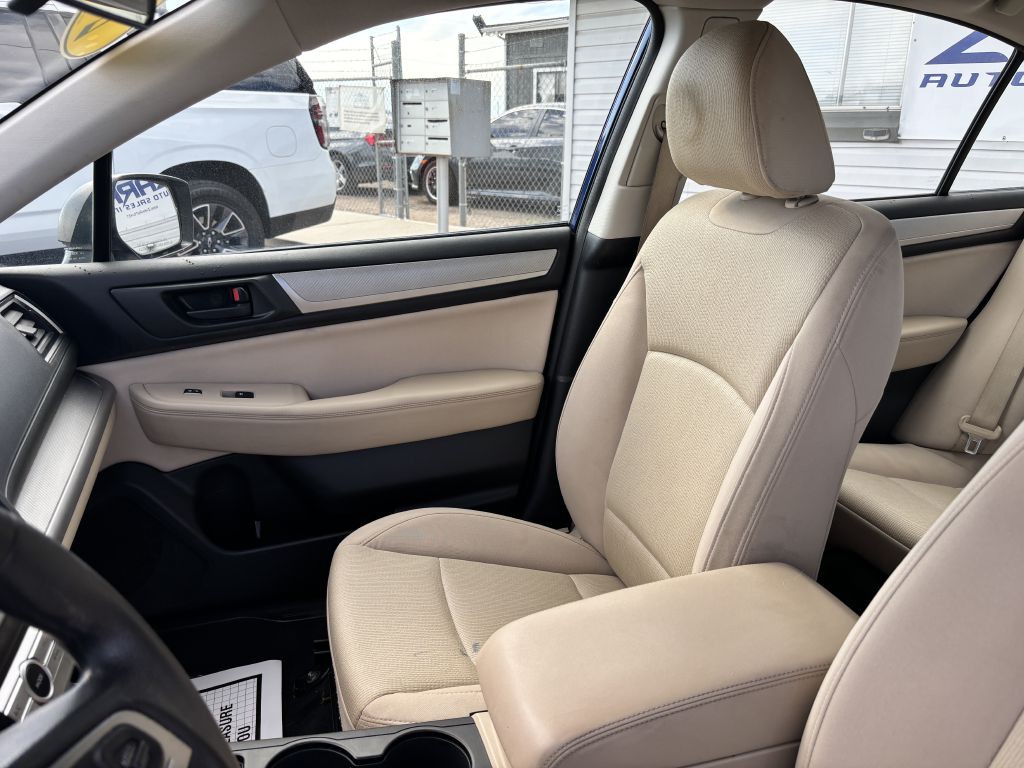 2015 Subaru Legacy Image 13