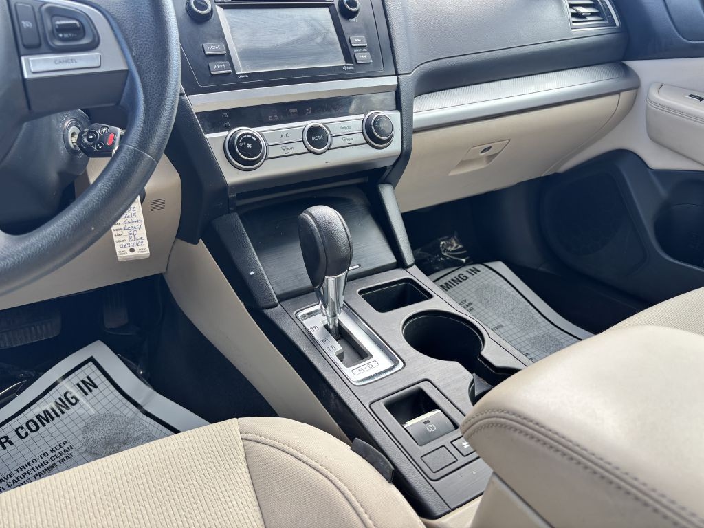 2015 Subaru Legacy Image 18